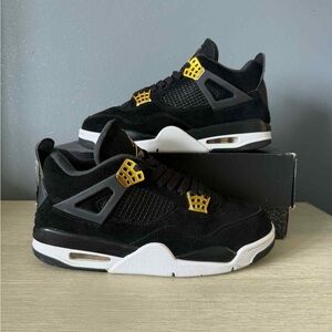 Jordan 4 Royalty